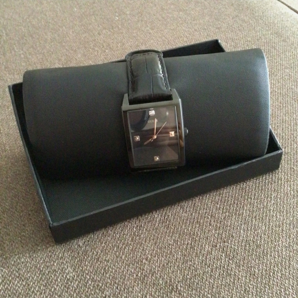 GUESS Men's Black Leather Strap Watch